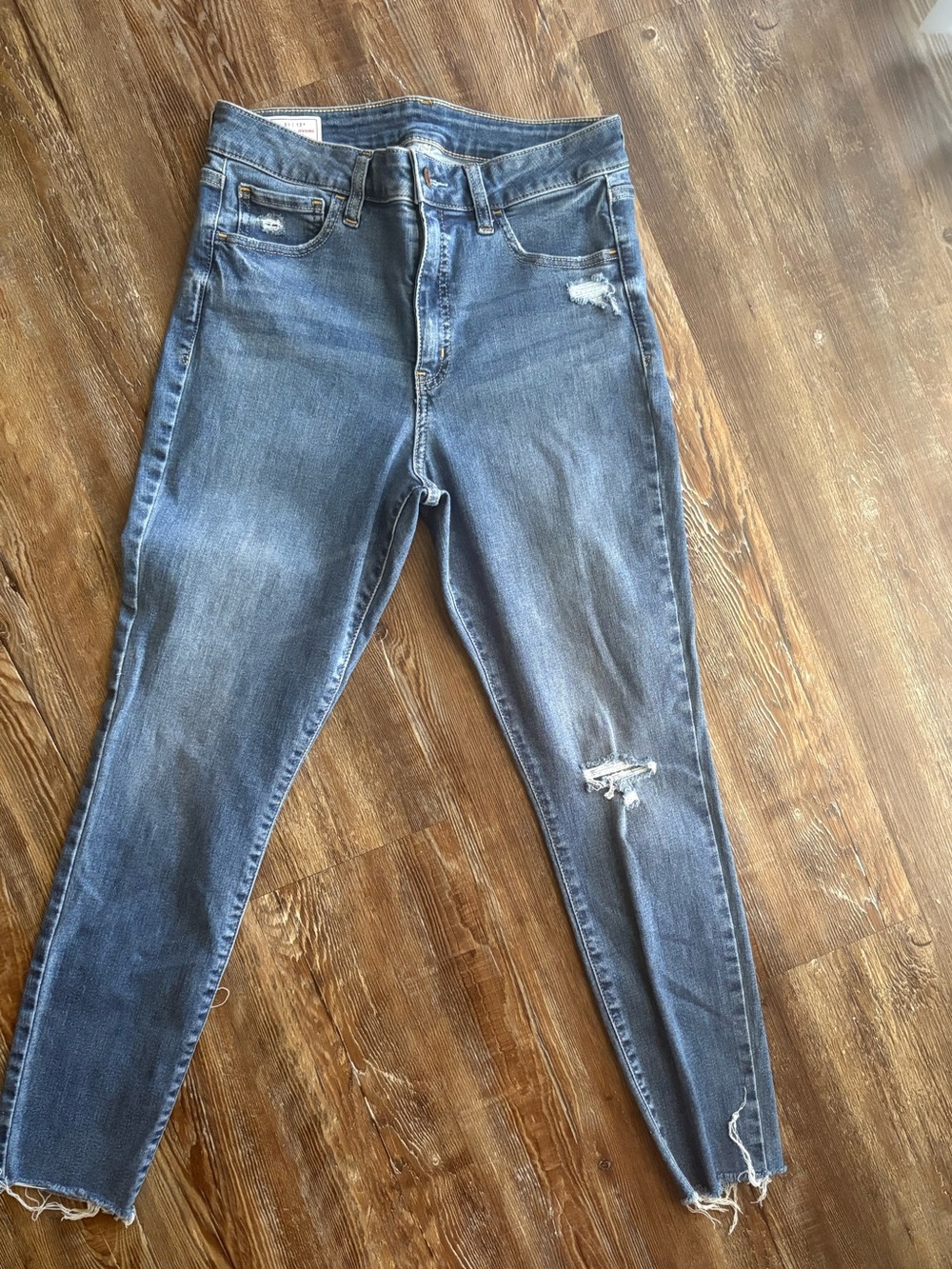 Women’s Blue Distressed Skinny Jeans